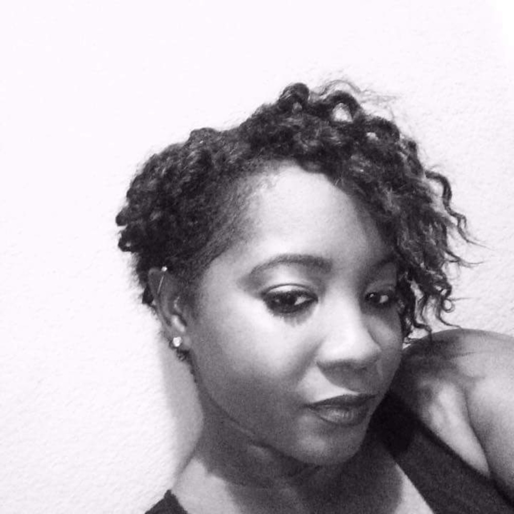 Meet your Posher, Leslie